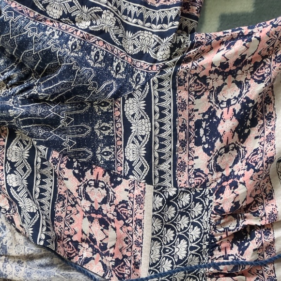 Lucky Brand Boho V neck Peasant Blouse - Picture 6 of 6